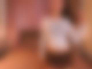 Live cam show with GracieFasano - Bedroom Mature on StripNow