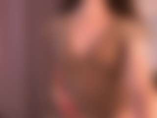 Live cam show with GracieFasano - Middle Aged on CamwithHer