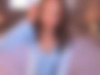 Live cam show with GracieFasano - Upskirt on Mixed Magazine Live