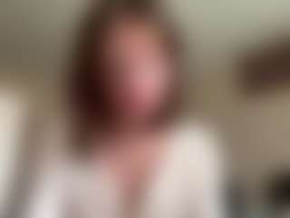 Live cam show with GracieFasano - Upskirt on sexylive.show