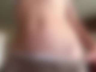 Live cam show with GracieFasano - Upskirt on Gym Cam Girls