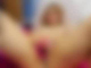 meghan20's Live Sex Cam Show