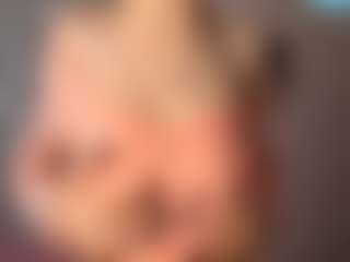 Live cam show with NanetteStatzer - Butt Plug on CamwithHer