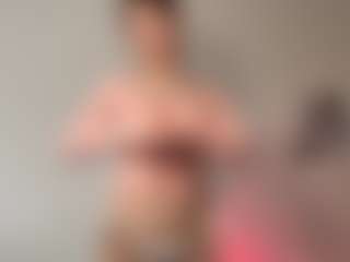Live cam show with NanetteStatzer - Toys on Mixed Magazine Live