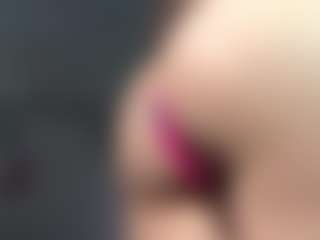 Live cam show with NanetteStatzer - Butt Plug on Camsoda