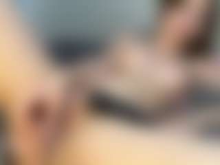 Live cam show with NanetteStatzer - Body Massage on SxyPornLive