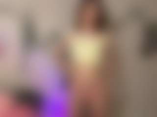 Live cam show with NanetteStatzer - Cosplay Red Hair on milfzrlive.com