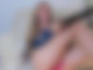 dollyemy2's Live Sex Cam Show