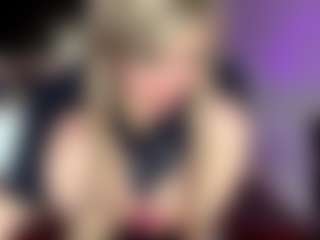 Live cam show with Laura Tate - Blowjob on galaxygirlnitro.com