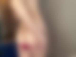 Lia's Live Sex Cam Show