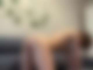 Live cam show with Lia - Young Adult on Milfs Live