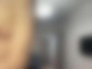 Lia's Live Sex Cam Show