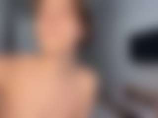 Lia's Live Sex Cam Show