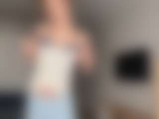 Lia's Live Sex Cam Show
