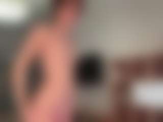 Live cam show with Lia - Young Adult on CamClone