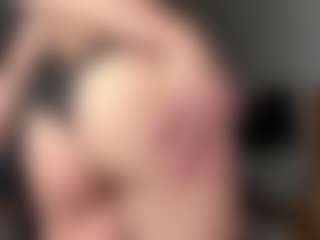 Live cam show with Lia - Role Play on luckytryst.com