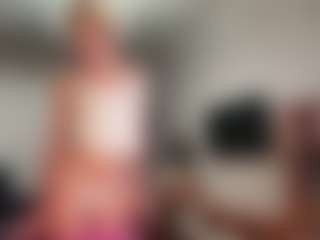 Live cam show with Lia - Public on Strip Flash - Live Sex Shows