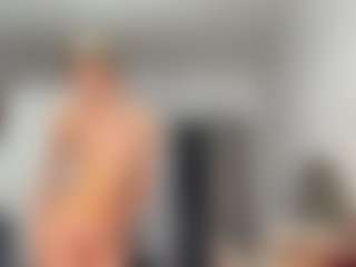 Live cam show with Lia - Yoga on Soda Cam