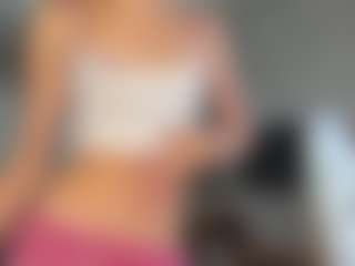 Live cam show with Lia - Smoking on Camsoda