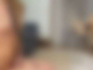 Show live cam dengan Lia - Public di Camsoda