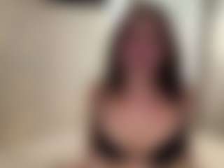 Lia's Live Sex Cam Show