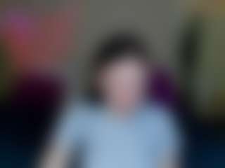 Live cam show with Sandra-Rosss - Gray Eyes on AdultVida.com