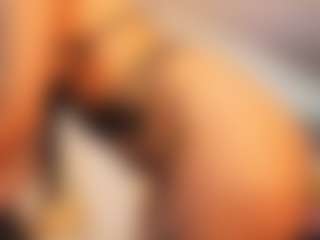 Live cam show with Eimyblake - Striptease on milfzrlive.com