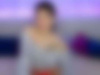 Live cam show with HollyBeck - Petite on Camming Site