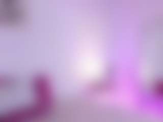 Live cam show with JulietaLombardi - Petite on Sex Cam Show