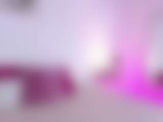 Live cam show with JulietaLombardi - Petite on Dolls Live