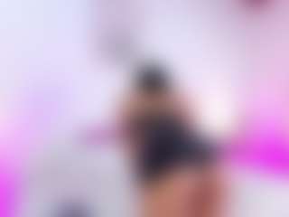 Live cam show with JulietaLombardi - Fingering on Camsoda
