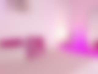 Live cam show with JulietaLombardi - Lovense on CamClone