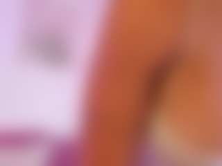 Live cam show with JulietaLombardi - Petite Young Adult on StripNow