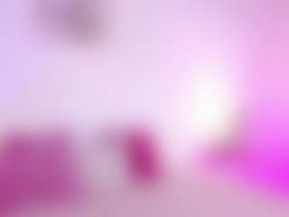 Live cam show with JulietaLombardi - Petite Teen (18+) on Camsoda