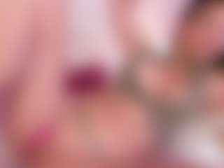 Live cam show with JulietaLombardi - Brown Hair on Camming Site