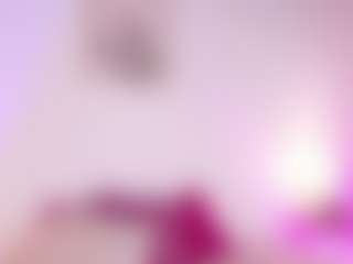 Live cam show with JulietaLombardi - Spank Brown Hair on Camming Site