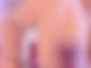 Live cam show with JulietaLombardi - Sexwebcam on Camsoda