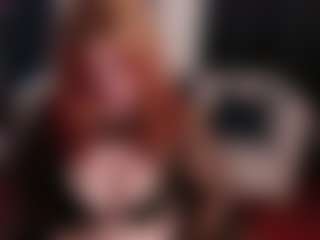 Live cam show with milfarlet - Blue Eyes on Camsoda