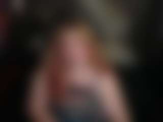 Live cam show with milfarlet - Blue Eyes on xplaylive.com
