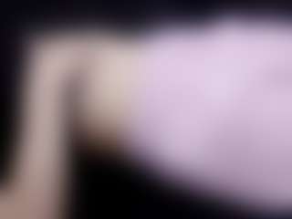 Live cam show with PriscilaNalley - Tongue on SinfulBabes