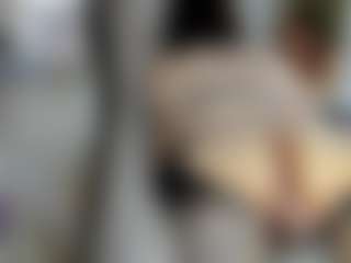 Live cam show with Tokyo-dreamss - College on Gym Cam Girls