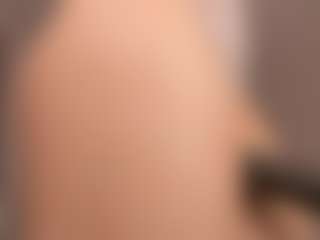 AdelleIbey's Live Sex Cam Show