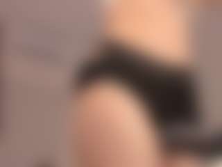 AdelleIbey's Live Sex Cam Show