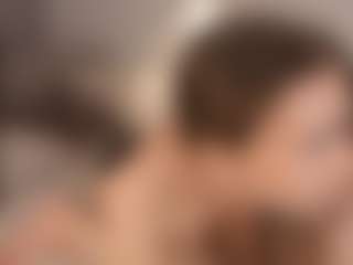 AdelleIbey's Live Sex Cam Show
