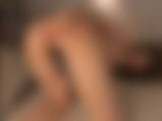 AdelleIbey's Live Sex Cam Show