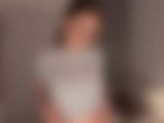 AdelleIbey's Live Sex Cam Show