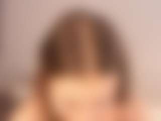 AdelleIbey's Live Sex Cam Show