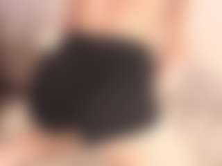 AdelleIbey's Live Sex Cam Show