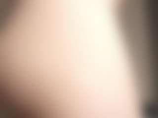 AdelleIbey's Live Sex Cam Show
