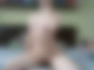 AngelikaAnn MILF webcam performer live streaming